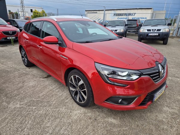 RENAULT MEGANE TCe 130 Grandtour BOSE Edition